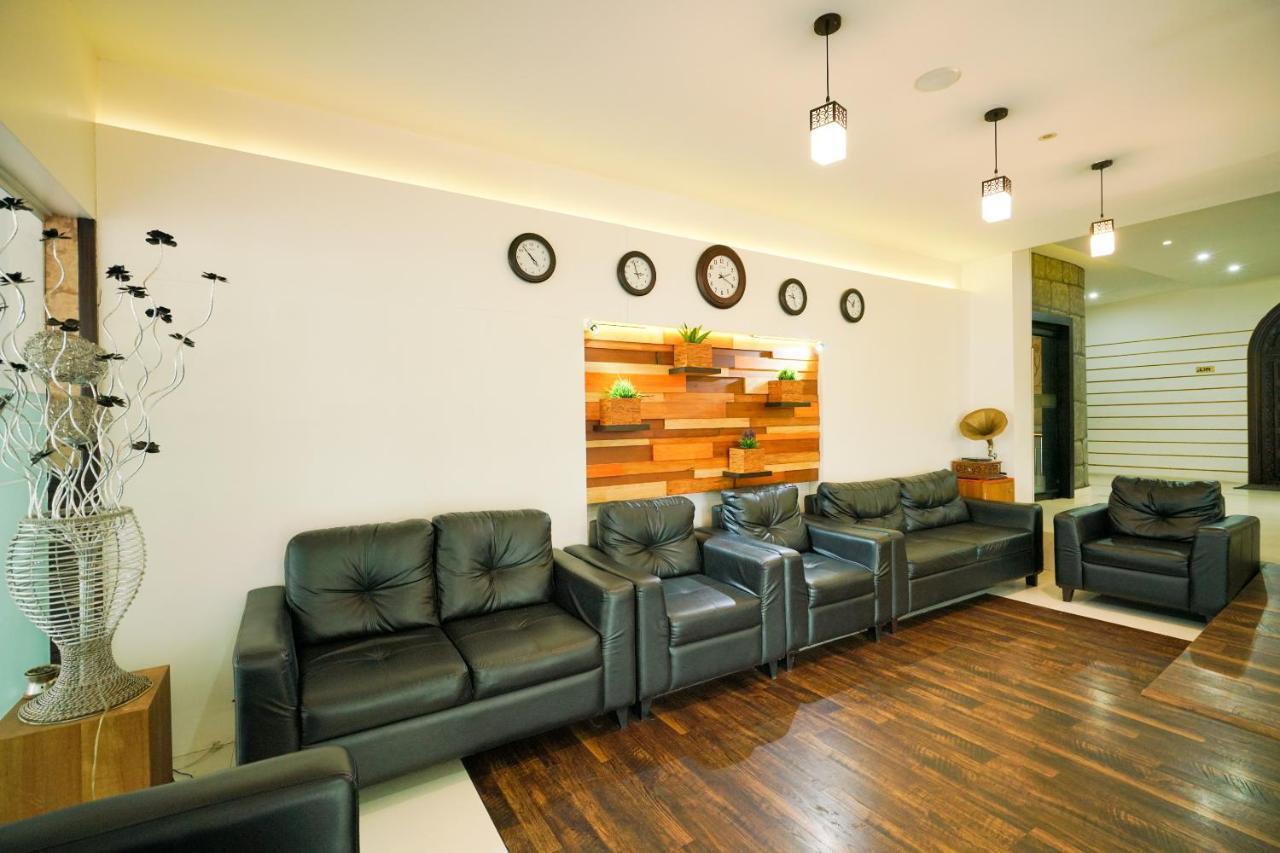 קוז'יקודה Oyo 1684 Hotel Malabar Inn מראה חיצוני תמונה